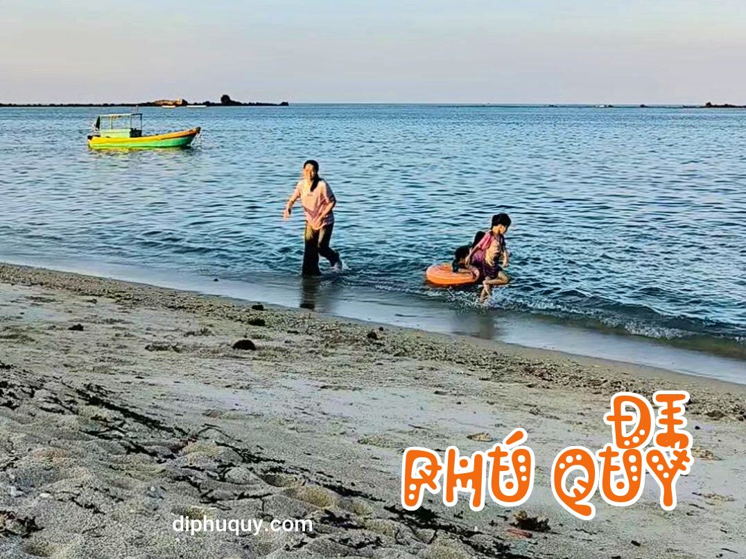 Bãi tắm cảnh đẹp nước trong ở Phú Quý mà nhiều du khách bỏ lỡ, Tấn Lợi Phú Quý