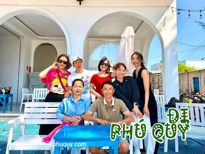 Cảm ơn các chị đã tin tưởng book dịch vụ, Tấn Lợi Phú Quý