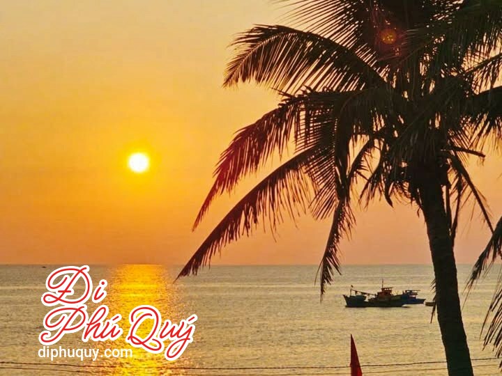 Đừng vội buồn vìii những ngày trời âm uuu, biết đâu phía sau llà một hoàng hôn thật, Tấn Lợi Phú Quý