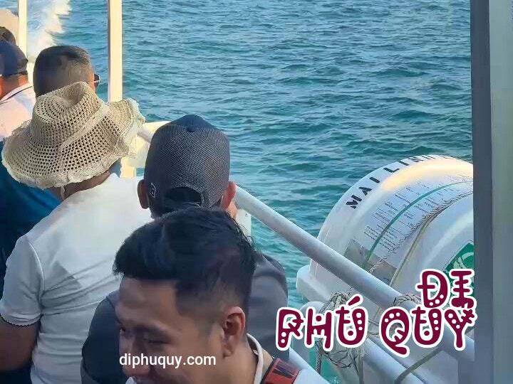 Ghi nhận trực tiếp trên tàu Phan Thiết  Phú Quý hôm nay, Tấn Lợi Phú Quý