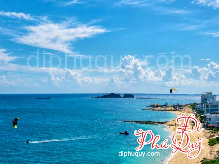 Mớii sáng sớm mà giao diện biểnn Phú Quý đã "lấp ló những ccánh diều" lướt sóng, Tấn Lợi Phú Quý