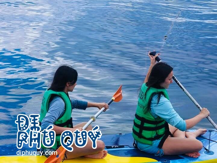 Thả trôi muộn phiền giữa làn nước trong vắt của Bãi Cạn, Tấn Lợi Phú Quý